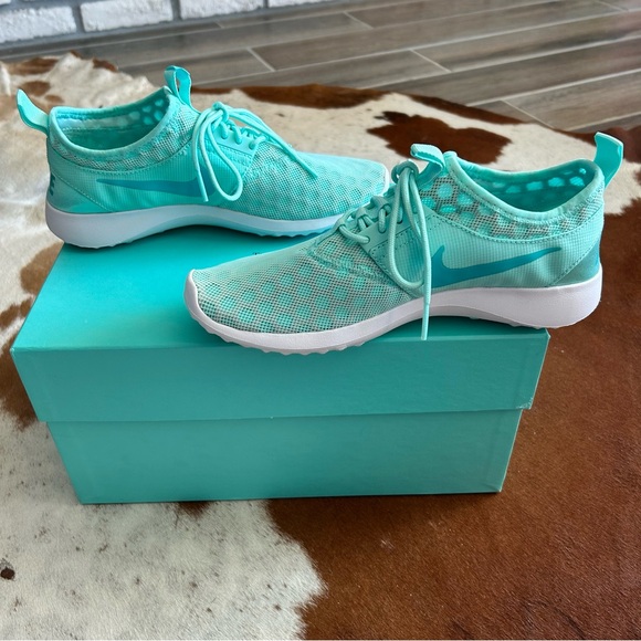 NIKE Swarovski Women's Sneakers in Tiffany Blue 🩵 - Picture 9 of 11